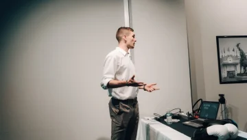 Charles Denis en conférence pour dirigeants